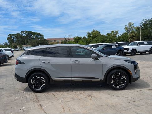 Certified 2026 Kia Sportage S AWD/4WD image 9