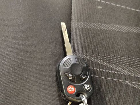 Used 2018 Ford Focus SE FWD image 32