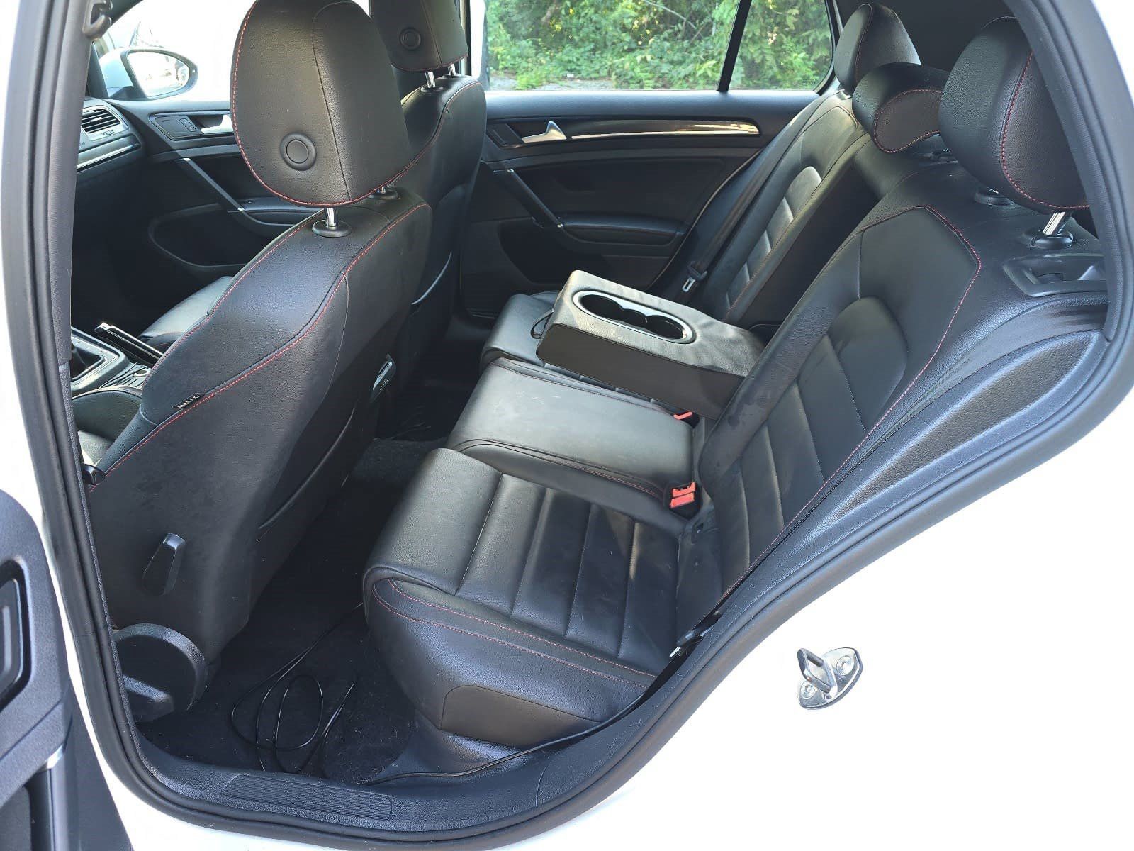 Used 2015 Volkswagen GTI SE FWD image 24