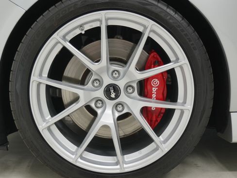 Used 2017 Chevrolet SS RWD image 35
