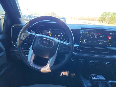 Certified 2025 GMC Sierra 1500 SLT w/ SLT Premium Plus Package image 16