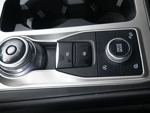 Used 2020 Ford Explorer XLT w/ Cold Weather Package AWD/4WD image 13