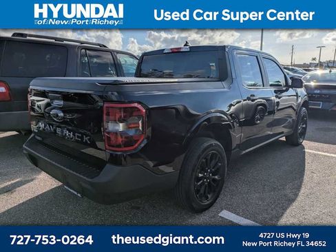 Used 2023 Ford Maverick XLT w/ Black Appearance Package FWD image 2