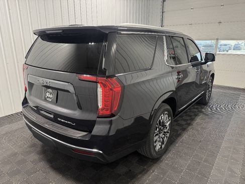 Used 2023 GMC Yukon Denali Ultimate AWD/4WD image 3