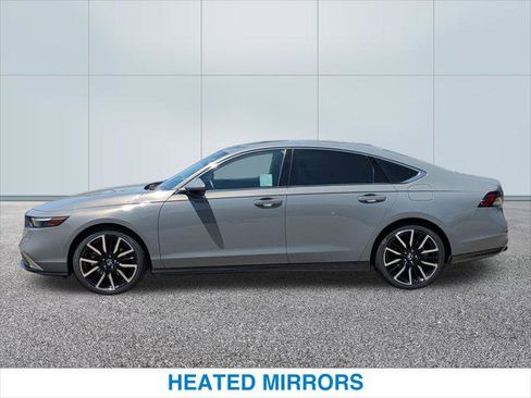 Used 2023 Honda Accord Touring image 10
