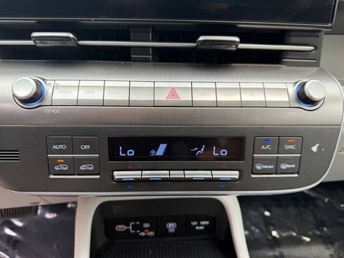 Used 2024 Hyundai Kona SEL FWD image 26