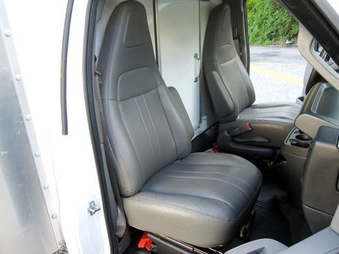 Used 2025 Chevrolet Express 3500 w/ Power Convenience Package RWD image 24