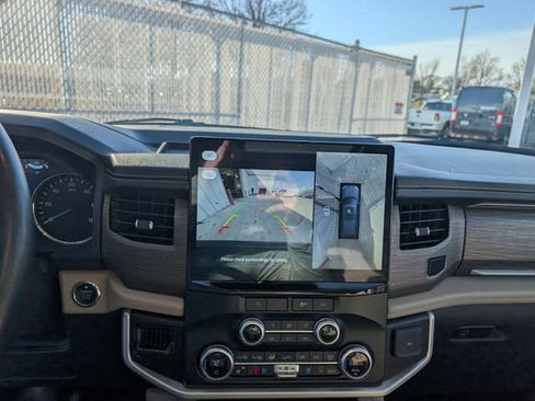 Used 2024 Ford Expedition Max Limited image 21