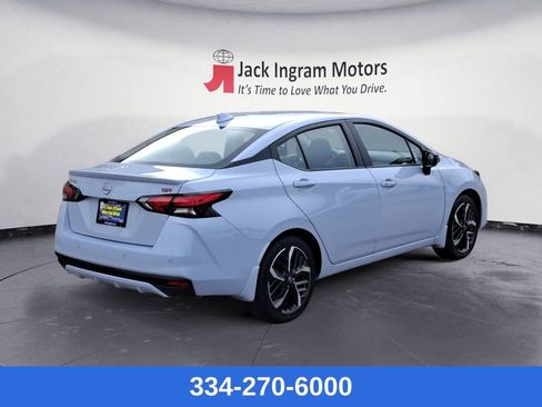 New 2025 Nissan Versa SR w/ Trunk Package image 5