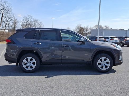 New 2025 Toyota RAV4 LE image 4