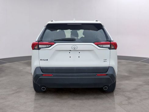 Used 2019 Toyota RAV4 LE w/ All Weather Liner Package AWD/4WD image 5