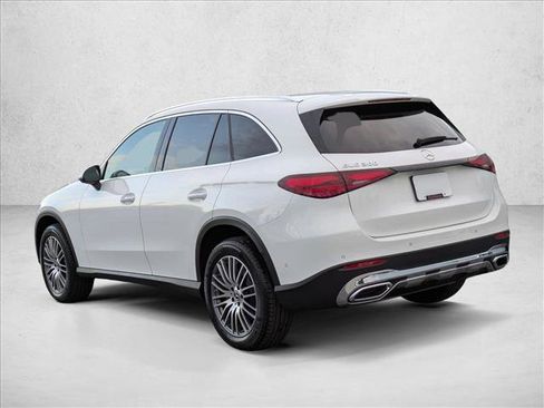 Certified 2025 Mercedes-Benz GLC 300 image 11