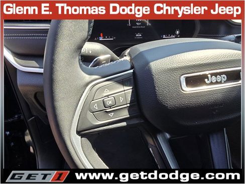 Certified 2025 Jeep Grand Cherokee Altitude AWD/4WD image 20