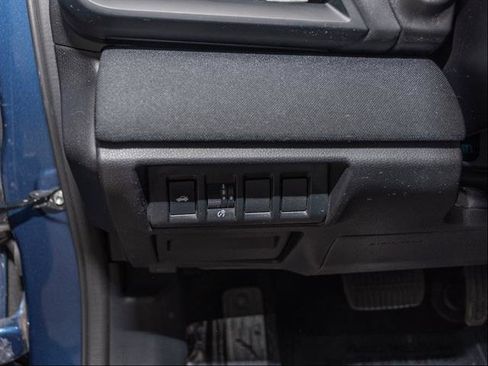 Used 2022 Subaru Legacy Premium AWD/4WD image 10