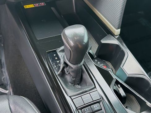 Used 2025 Toyota Camry SE FWD image 15