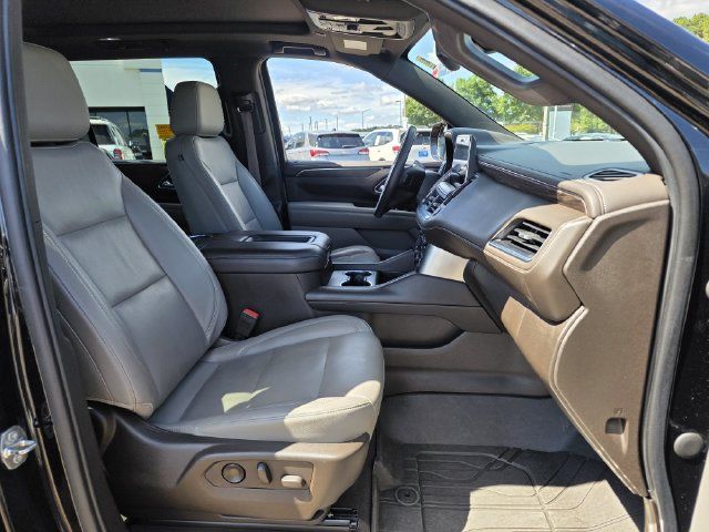 Used 2021 Chevrolet Suburban Z71 w/ Z71 Signature Package AWD/4WD image 30