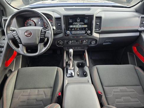 Used 2022 Nissan Frontier PRO-4X w/ Technology Package image 18