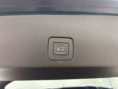 Used 2023 Buick Encore GX Essence w/ Experience Buick Package FWD image 36