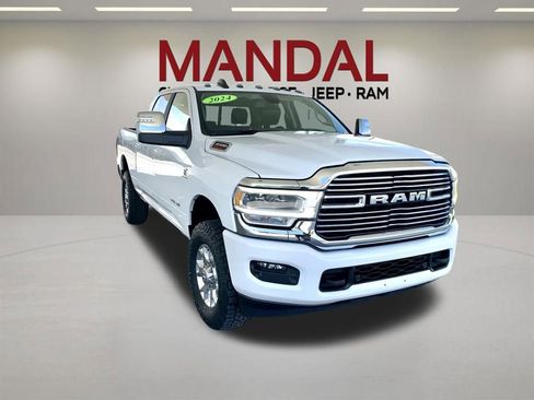 Used 2024 RAM 3500 Laramie AWD/4WD image 5