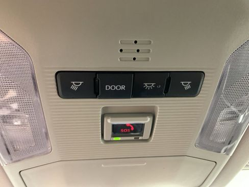 Used 2024 Toyota RAV4 LE image 22