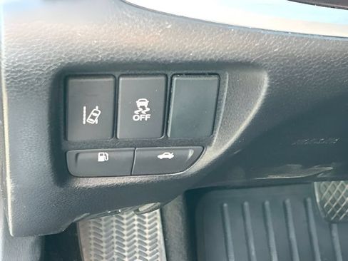 Used 2017 Acura TLX V6 w/ Technology Package FWD image 19