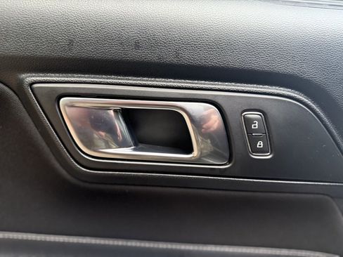 Used 2020 Ford Mustang GT image 22