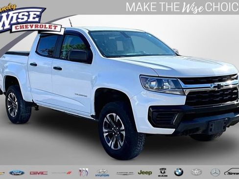 Used 2022 Chevrolet Colorado W/T w/ WT Convenience Package AWD/4WD image 1