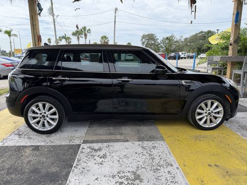 Used 2016 MINI Cooper Clubman FWD image 4