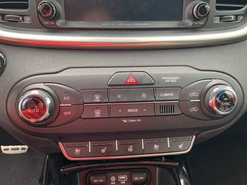 Used 2016 Kia Sorento SX FWD image 22