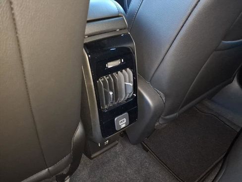 New 2026 Jeep Compass Latitude image 8