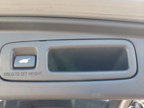 Used 2024 Honda CR-V EX-L image 9