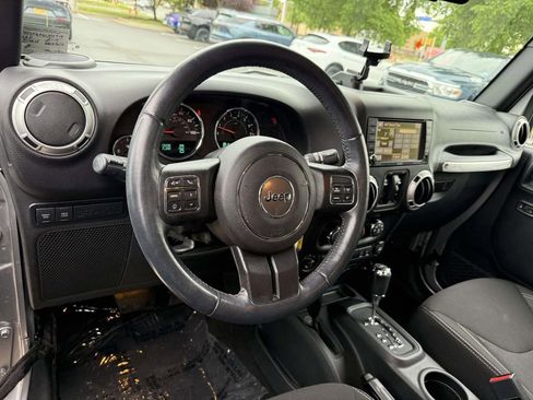 Certified 2016 Jeep Wrangler Unlimited Rubicon w/ Connectivity Group AWD/4WD image 2