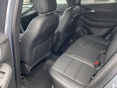 Used 2022 Buick Encore GX Essence w/ Experience Buick Package AWD/4WD image 22