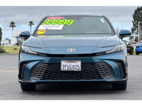 Certified 2025 Toyota Camry SE image 9