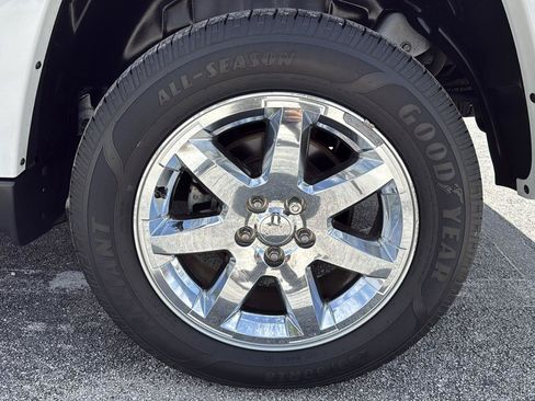 Used 2012 Jeep Liberty Sport RWD image 39