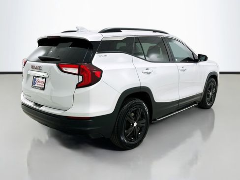 Used 2022 GMC Terrain SLE w/ Driver Convenience Package image 7