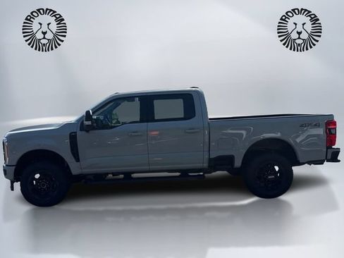 New 2026 Ford F250 Lariat w/ Black Appearance Package AWD/4WD image 10