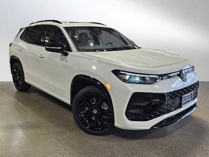 New 2026 Volkswagen Tiguan SE R-Line