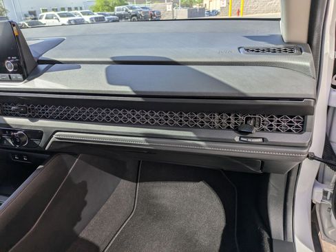 Used 2025 Honda Accord LX image 29