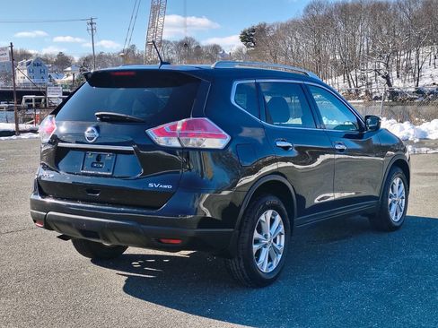 Used 2016 Nissan Rogue SV image 7