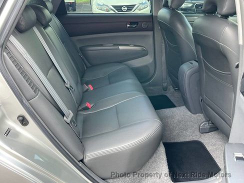 Used 2005 Toyota Prius FWD image 12