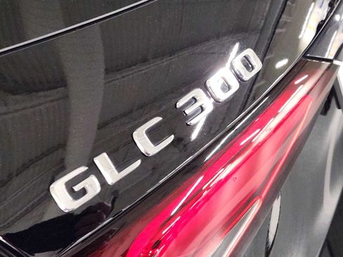 Used 2023 Mercedes-Benz GLC 300 image 13