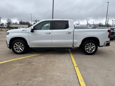 Used 2020 Chevrolet Silverado 1500 LTZ image 12