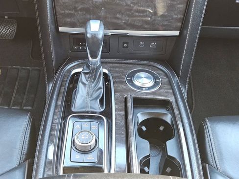 Used 2023 Nissan Armada Platinum w/ Captain's Chairs Package image 22