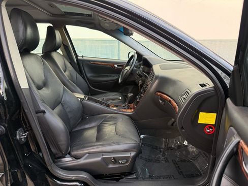 Used 2005 Volvo S60 2.5T image 20