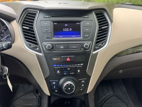 Used 2018 Hyundai Santa Fe Sport AWD/4WD image 17