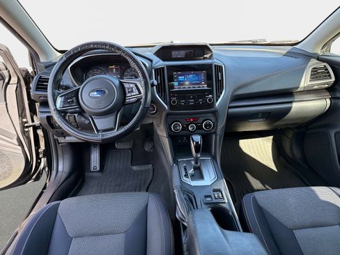 Used 2021 Subaru Crosstrek 2.0i Premium w/ Moonroof Package AWD/4WD image 17