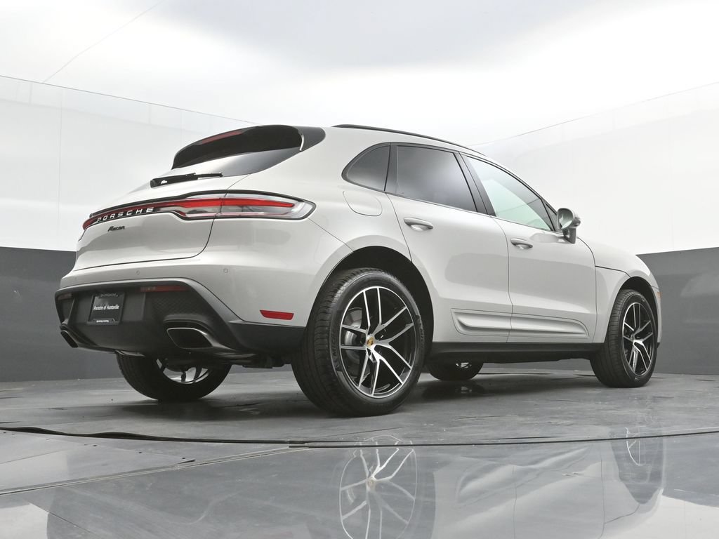 New 2026 Porsche Macan AWD/4WD image 40