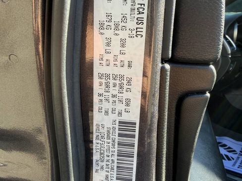 Used 2018 Jeep Grand Cherokee Limited AWD/4WD image 12