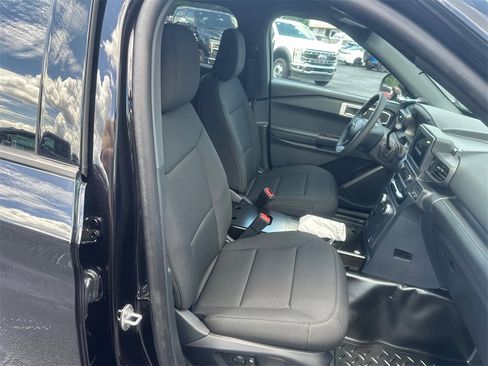 New 2025 Ford Explorer 4WD Police Interceptor image 12